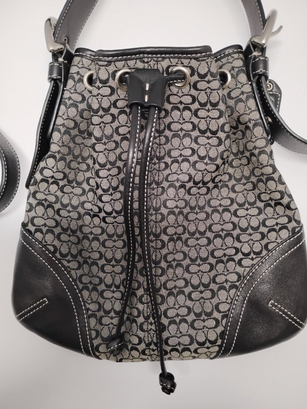 Vintage Coach Y2K Black Signature Jacquard Hobo Bucket Bag — EUC - Picture 4 of 13